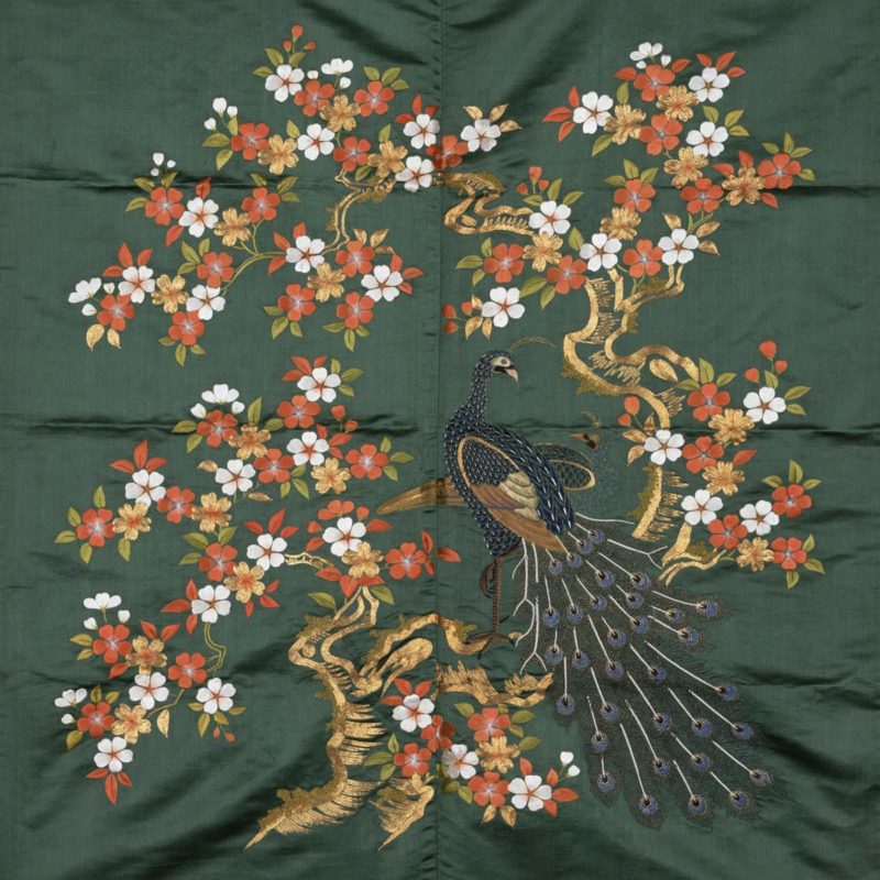 《袱紗 萌黄繻子地桜樹孔雀模様》江戸時代（19世紀）